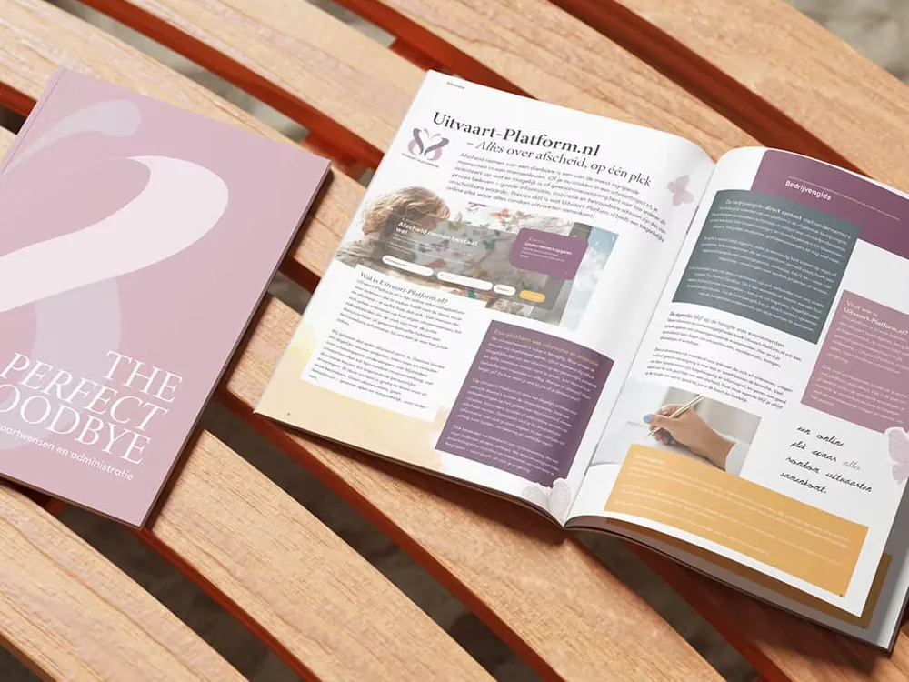 The Perfect Goodbye en een opengeslagen exemplaar op een houten bank