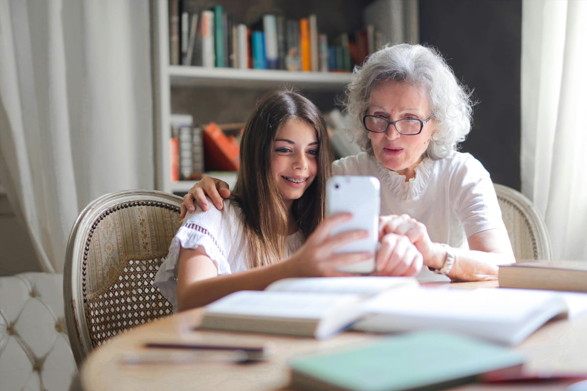 Waarom je telefoonabonnementen als laatste moet opzeggen na overlijden