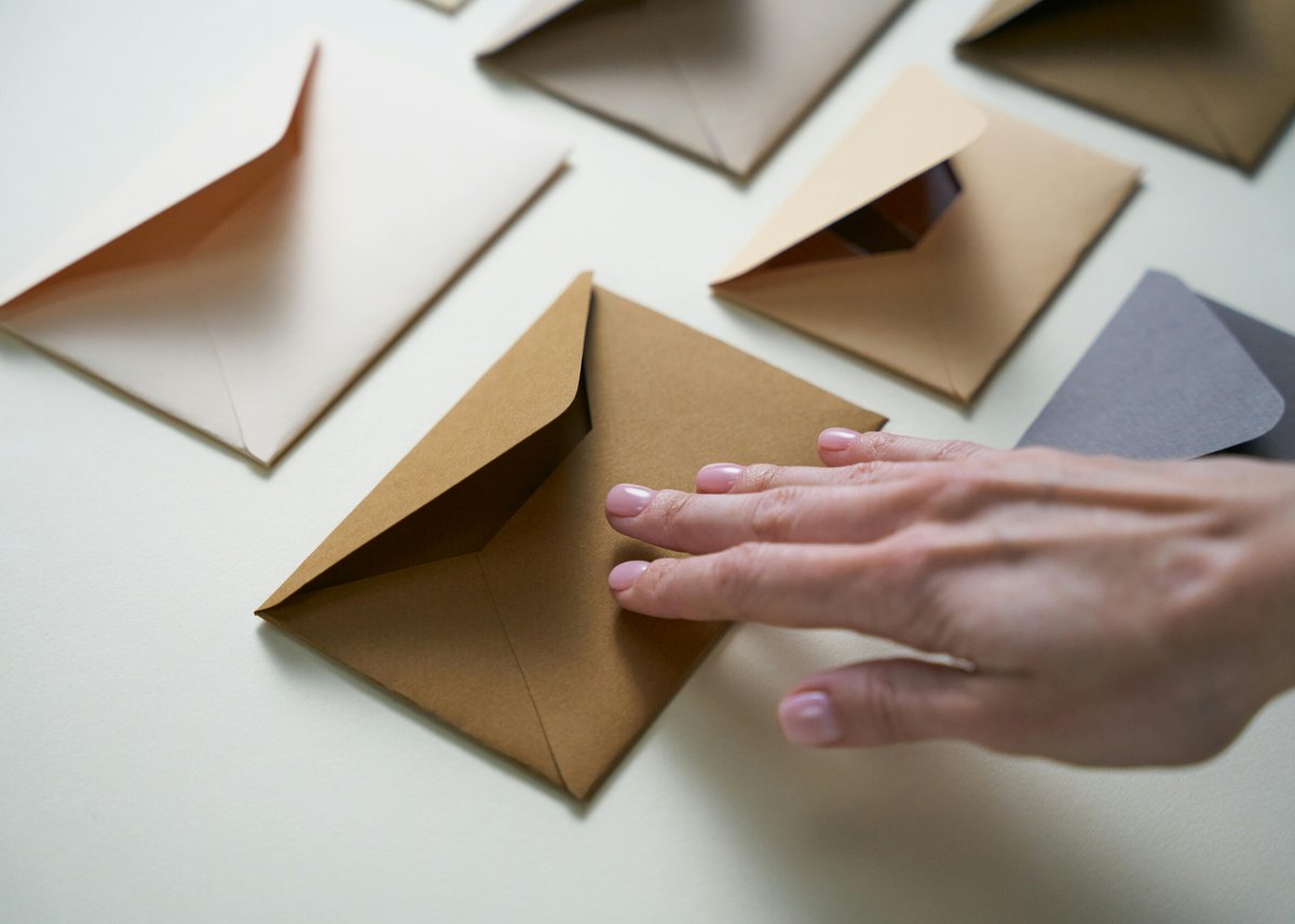 PostNL in de kritiek: vertraagde rouwpost leidt tot gemiste uitvaarten