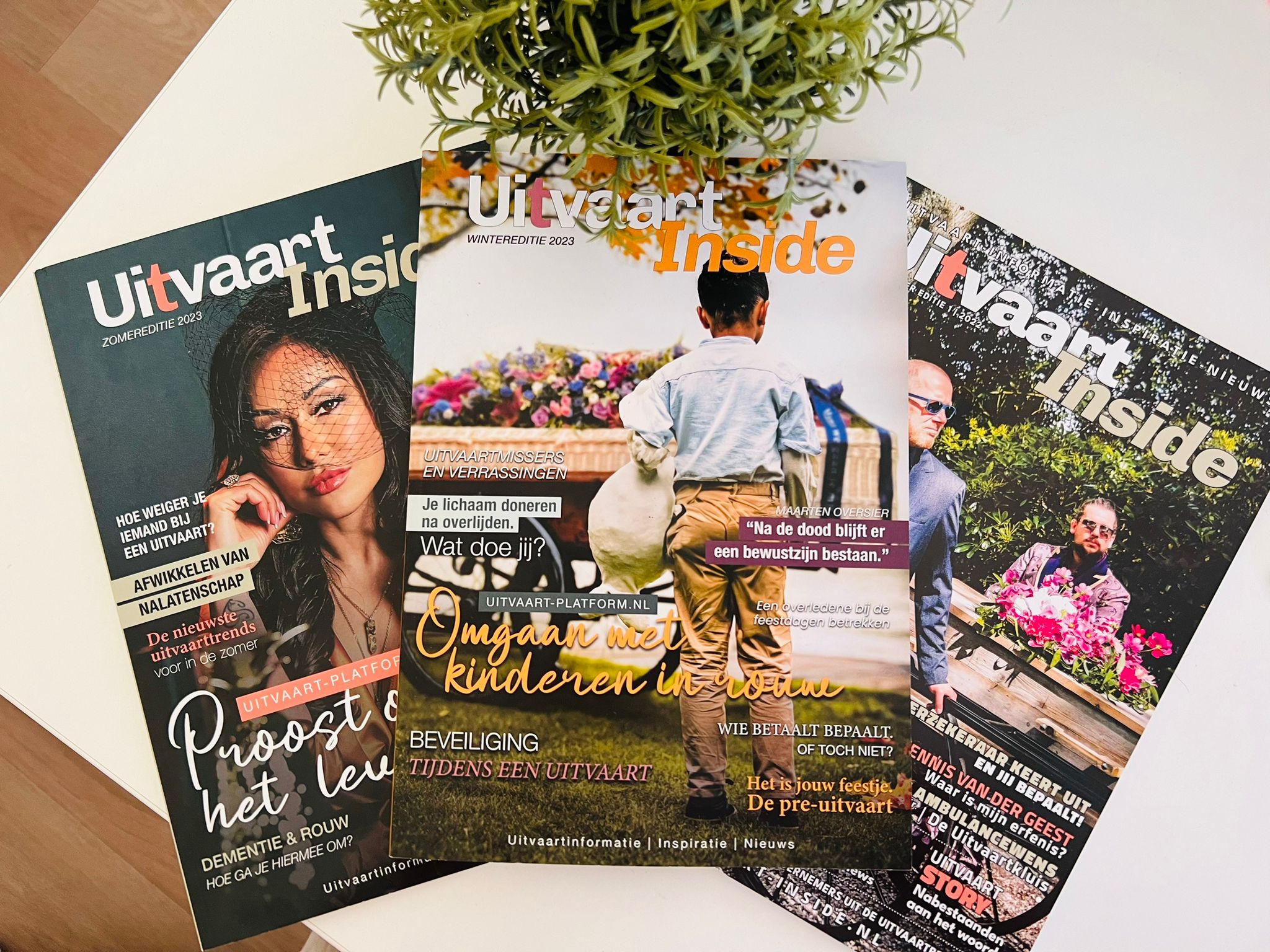 Speciale bundelkorting op hét glossy uitvaartmagazine Uitvaart-Inside