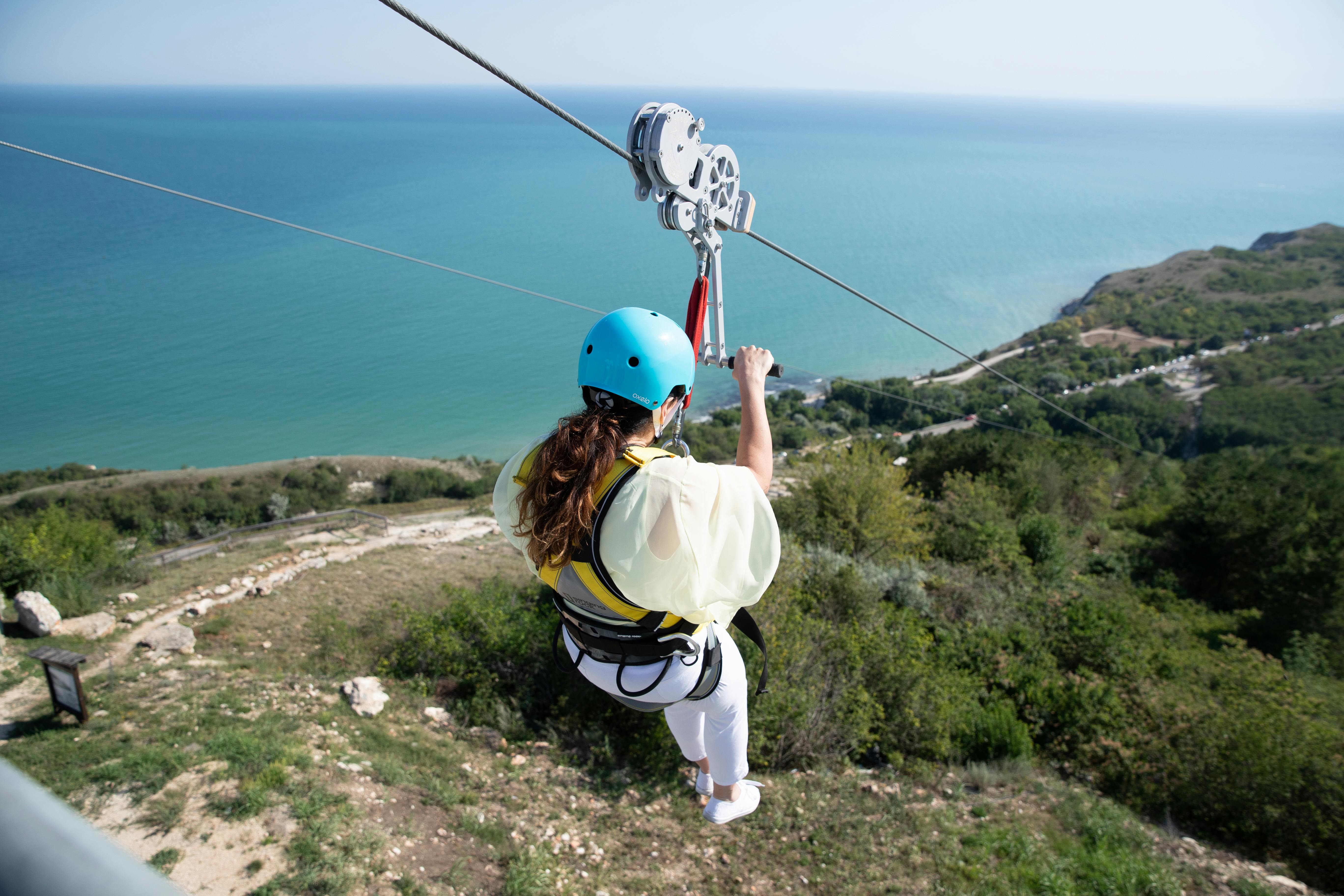 Zorgen om zipline naast Zoetermeerse begraafplaats: respect en stilte onder druk